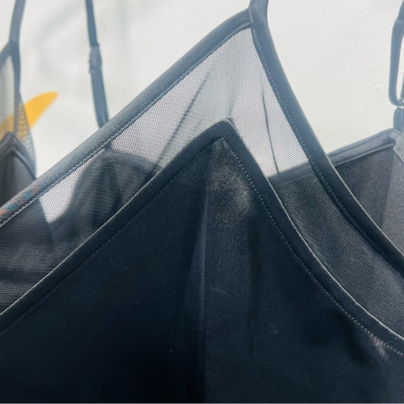 SPANX Black Satin Mesh V-Neck Camisole Cami Top Blouse Size Large - Picture 3 of 7